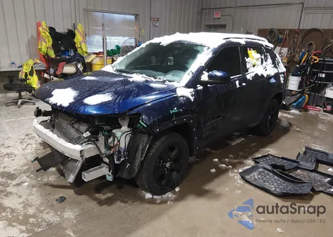 2019 Jeep Compass Latitude 4X4 z USA, uszkodzony, nr VIN 3C4NJDBBXKT839474